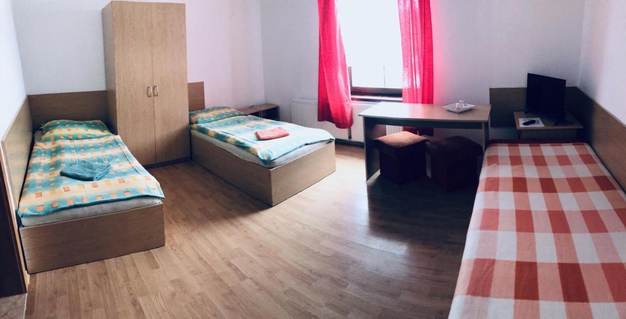 Penzion Pramen Liptovske Sliace Esterno foto