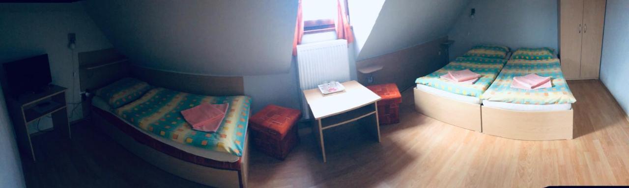 Penzion Pramen Liptovske Sliace Esterno foto
